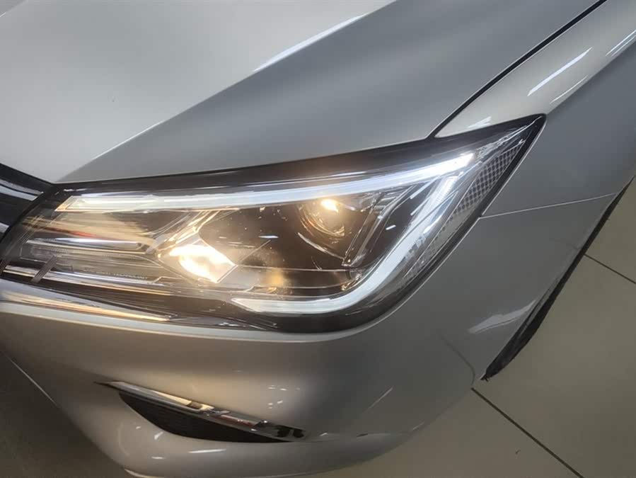 荣威 荣威Ei5 2019 汽车图片 #6