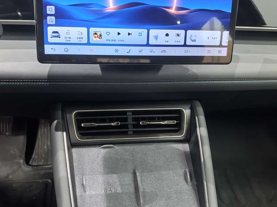 BYD Qin L 2025 #6 BYD Qin L 2025 car image #6