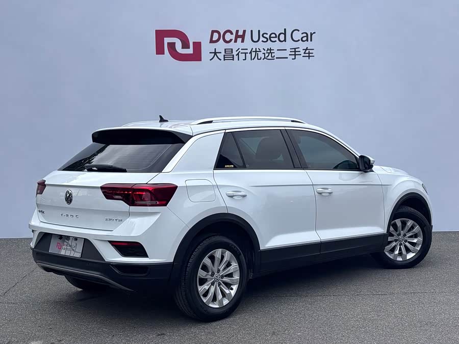 Volkswagen T-Roc 2019 car image #6