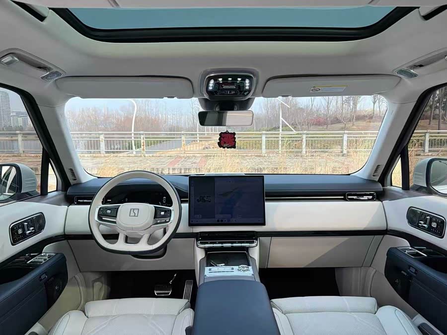Zeekr 9X 2025 car image #6