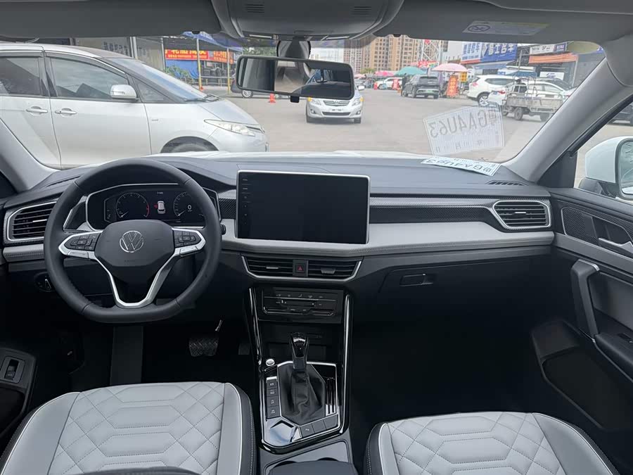 Volkswagen Tayron 2025 immagine di auto #6