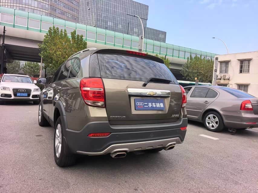 Chevrolet Captiva 2016 car image #6