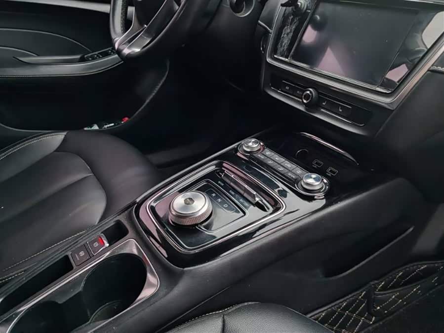 荣威 荣威Ei5 2018 汽车图片 #6