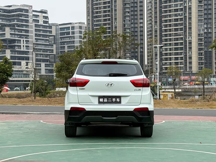 Hyundai ix25 2015 #6 Hyundai ix25 2015 car image #6