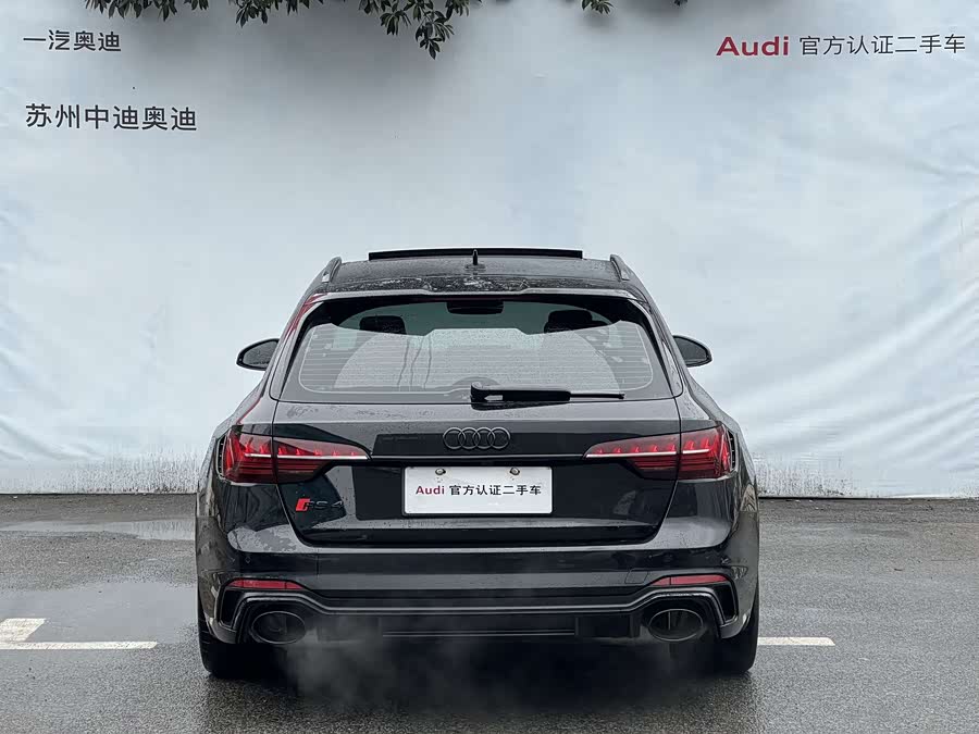 Audi RS 4 2023 car image #6