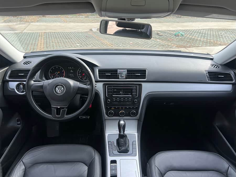 Volkswagen Passat 2014 car image #6