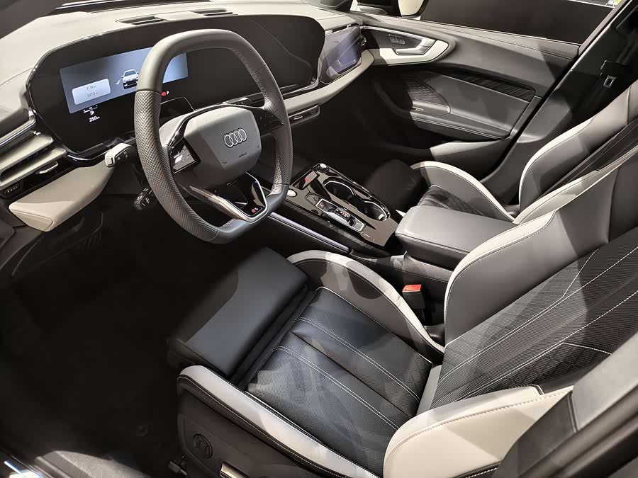 Audi FAW Audi A5L 2025 #6 Audi FAW Audi A5L 2025 car image #6