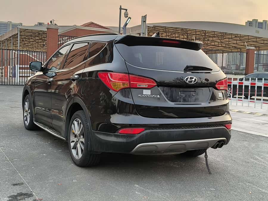 Hyundai Santa Fe (Imported) 2013 car image #6