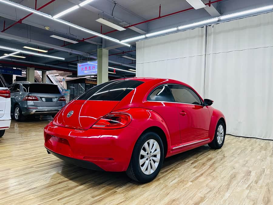 Volkswagen Beetle 2015 изображение автомобиля #6