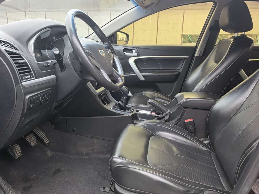 GEELY Emgrand 2016 car image #6