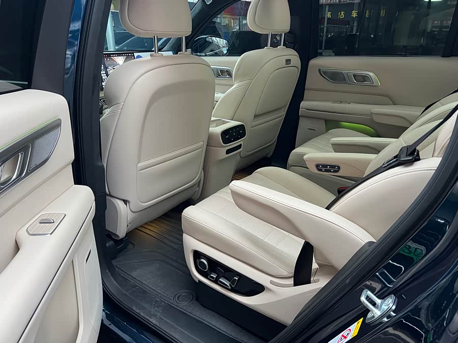 Deepal S09 2025 immagine di auto #6