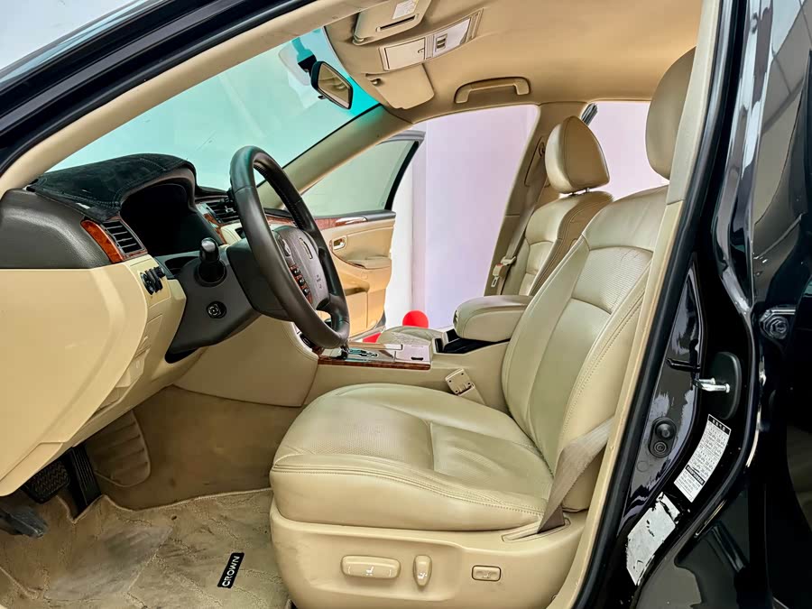 丰田 皇冠 2006 汽车图片 #6