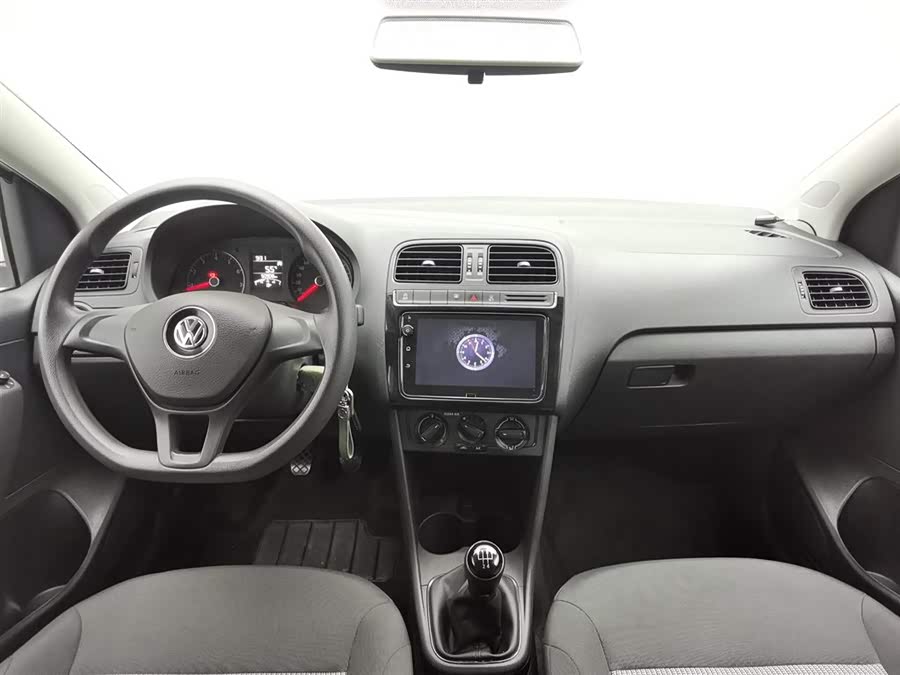 Volkswagen Polo 2018 car image #6