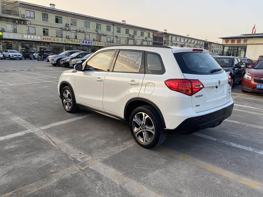 Suzuki Vitara 2018 صورة سيارة #6