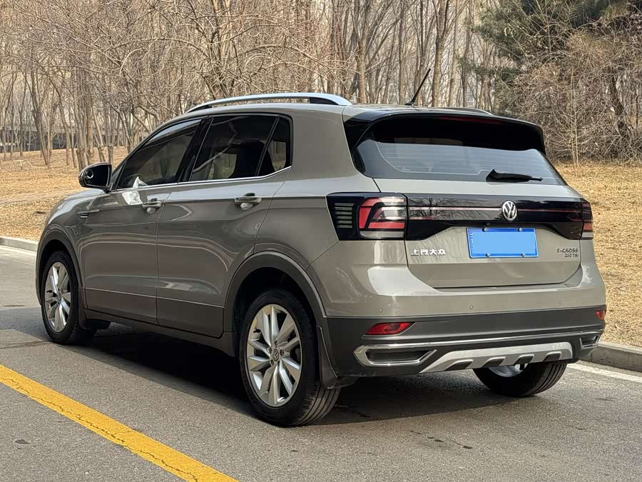 Volkswagen T-Cross 2020 car image #6