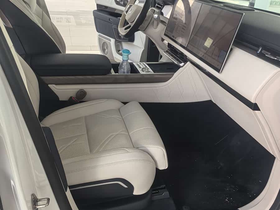 极氪 极氪9X 2025 汽车图片 #6