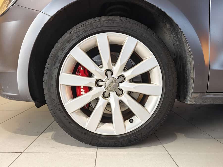 Audi A1 2013 car image #6