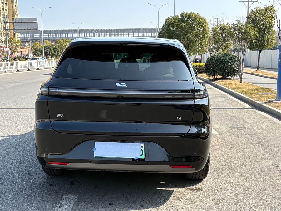 Li L6 2024 image de voiture #6