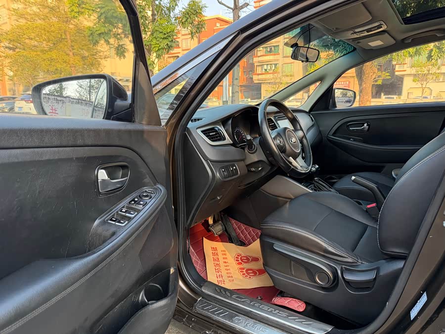 Kia Carens 2016 immagine di auto #6