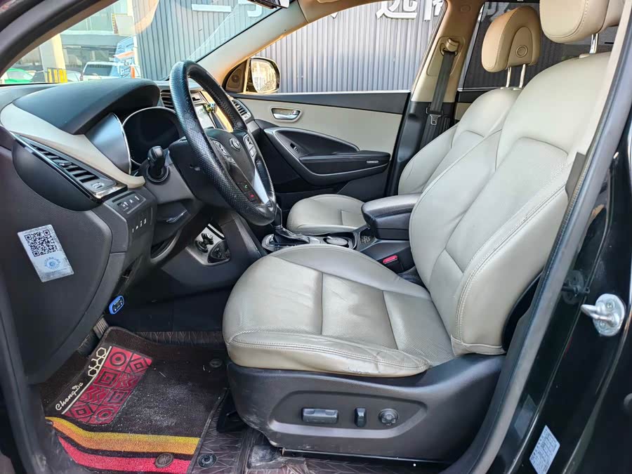 Hyundai Grand Santa Fe 2015 #6 Hyundai Grand Santa Fe 2015 car image #6