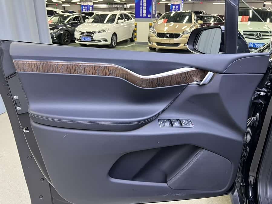 特斯拉 Model X 2018 汽车图片 #6
