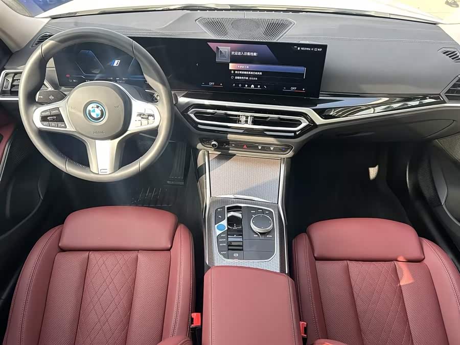 BMW i3 2025 car image #6