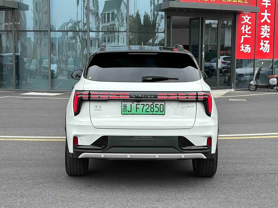 Lynk & Co 01 EM-P 2023 #6 Lynk & Co 01 EM-P 2023 car image #6