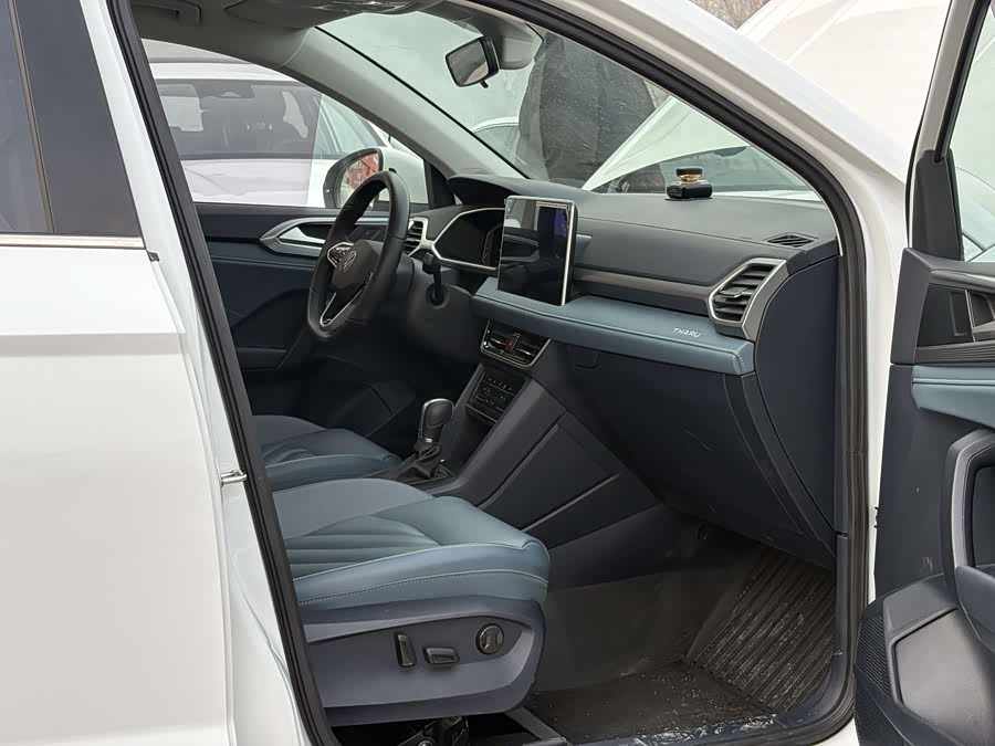 Volkswagen Tharu 2024 car image #6