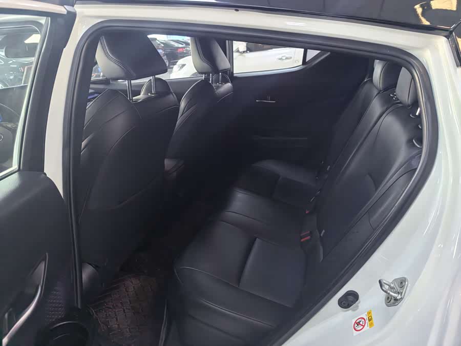 Toyota C-HR 2020 #6 Toyota C-HR 2020 immagine di auto #6