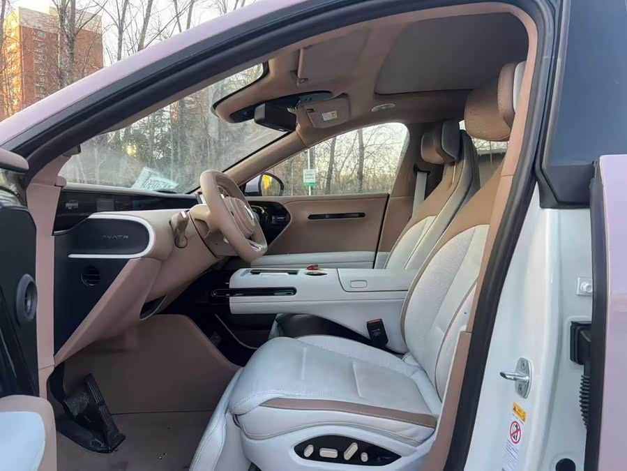 Avatr 07 2025 صورة سيارة #6