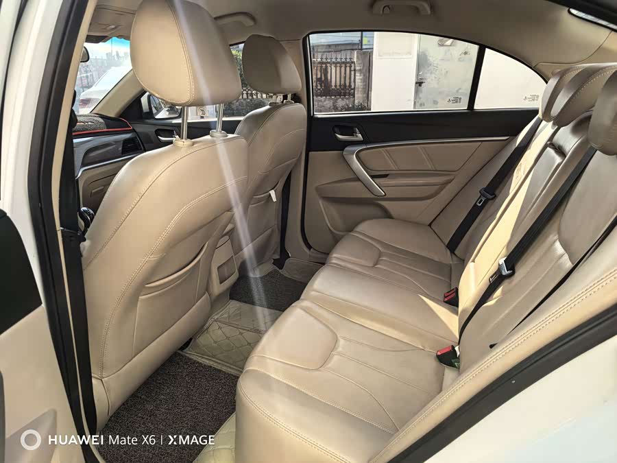 GEELY Emgrand 2017 car image #6