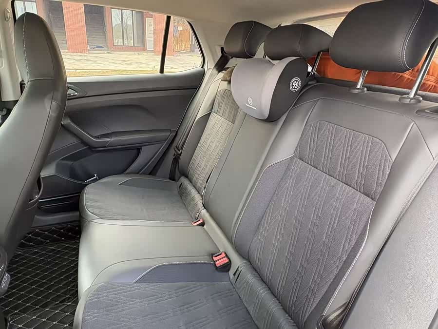 Volkswagen T-Cross 2019 #6 Volkswagen T-Cross 2019 car image #6