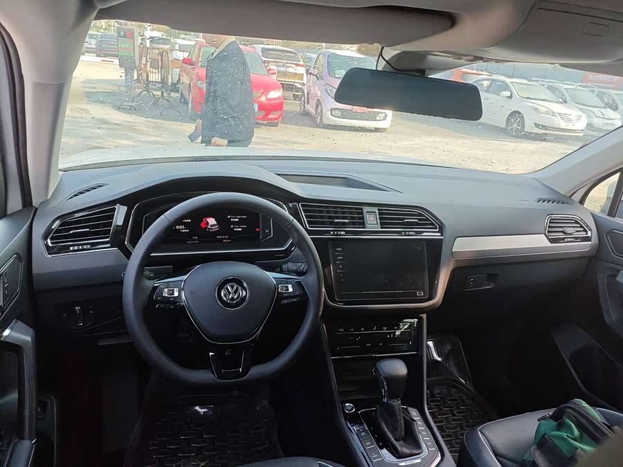 Volkswagen Tiguan L New Energy 2020 #6 Volkswagen Tiguan L New Energy 2020 image de voiture #6