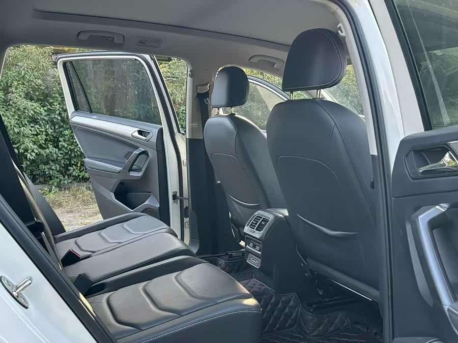 Volkswagen Tiguan L 2019 #6 Volkswagen Tiguan L 2019 immagine di auto #6
