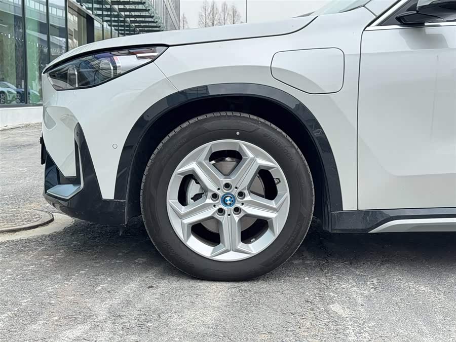 BMW iX1 2025 imagem de carro #6