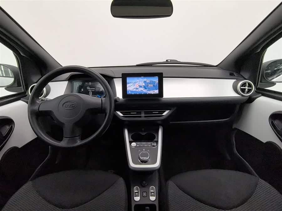 BYD e1 2020 #6 BYD e1 2020 car image #6