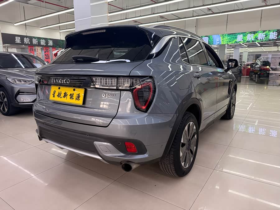 Lynk & Co 01 EM-P 2018 car image #6