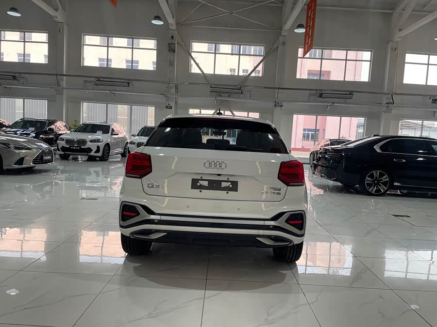 Audi Q2L 2022 #6 Audi Q2L 2022 car image #6