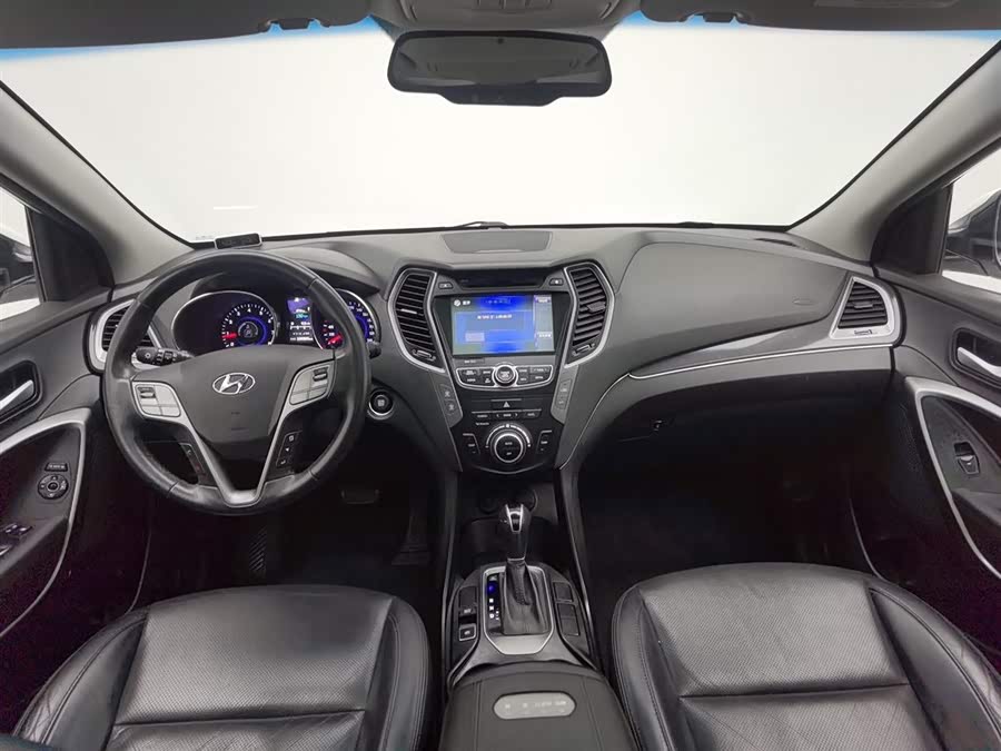 Hyundai Santa Fe 2016 car image #6