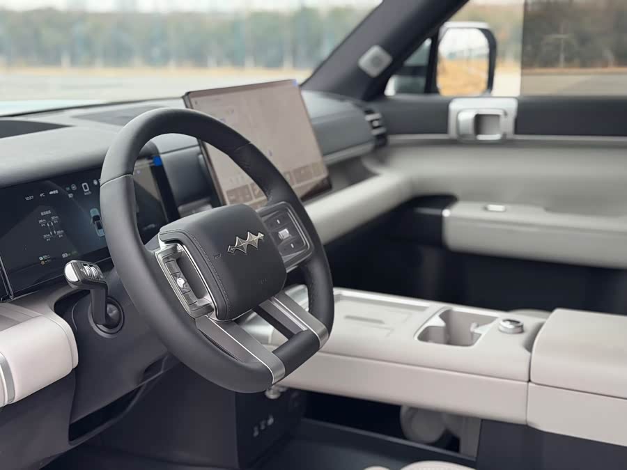 FangChengBao Tiger 7 2025 car image #6