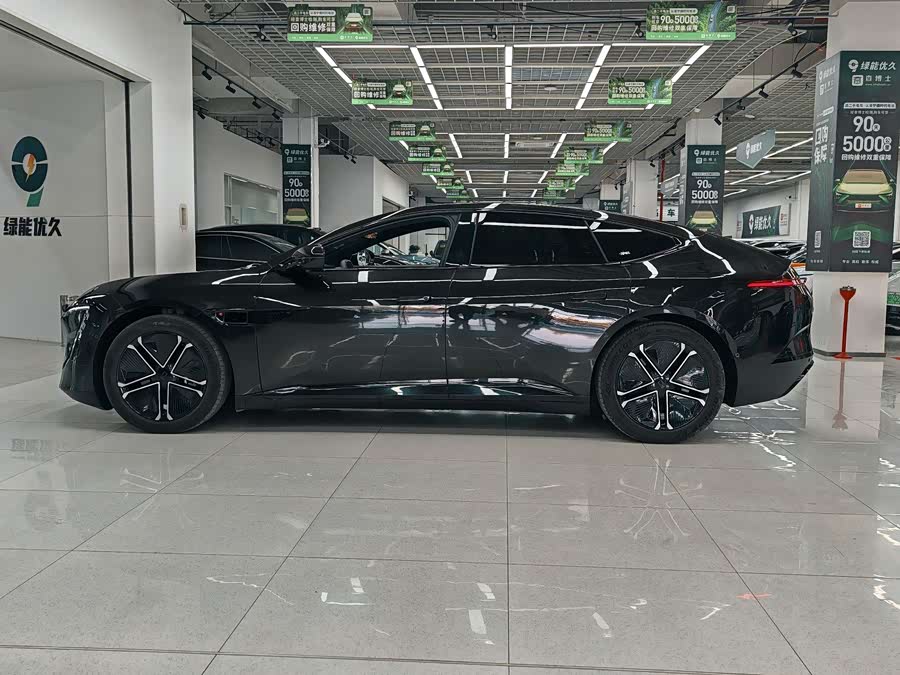 Avatr 12 2023 car image #6