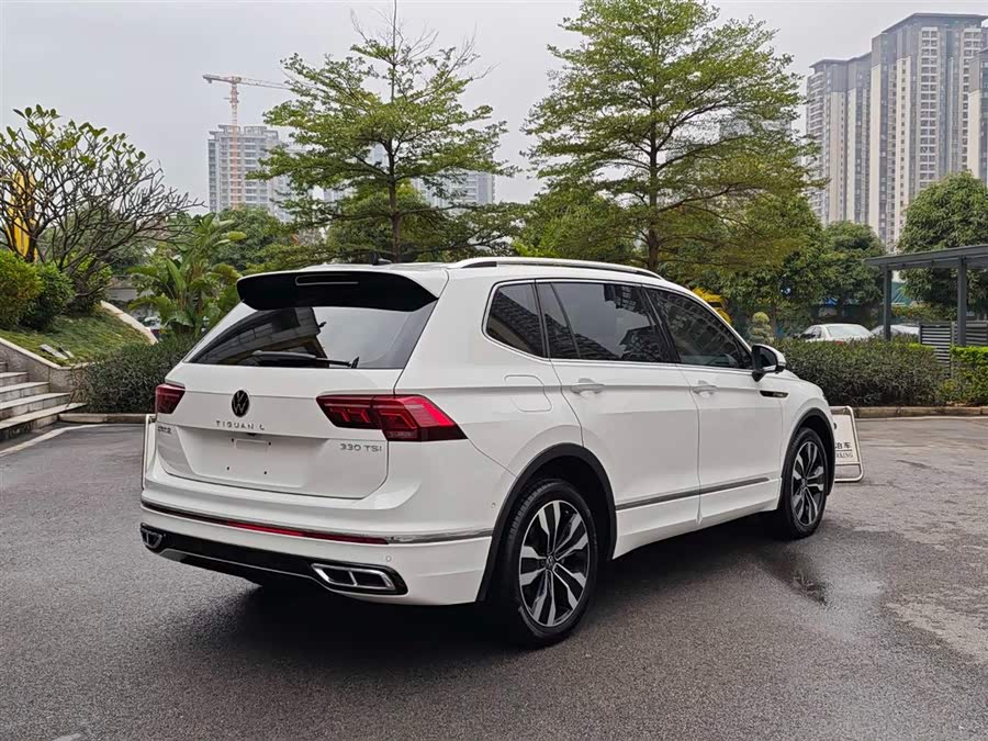 Volkswagen Tiguan L 2021 car image #6