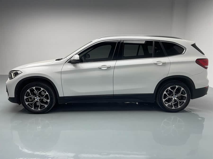 BMW X1 2021 car image #6