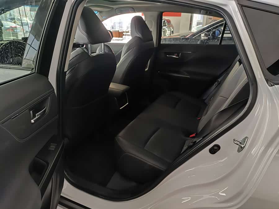 Toyota Venza 2024 immagine di auto #6