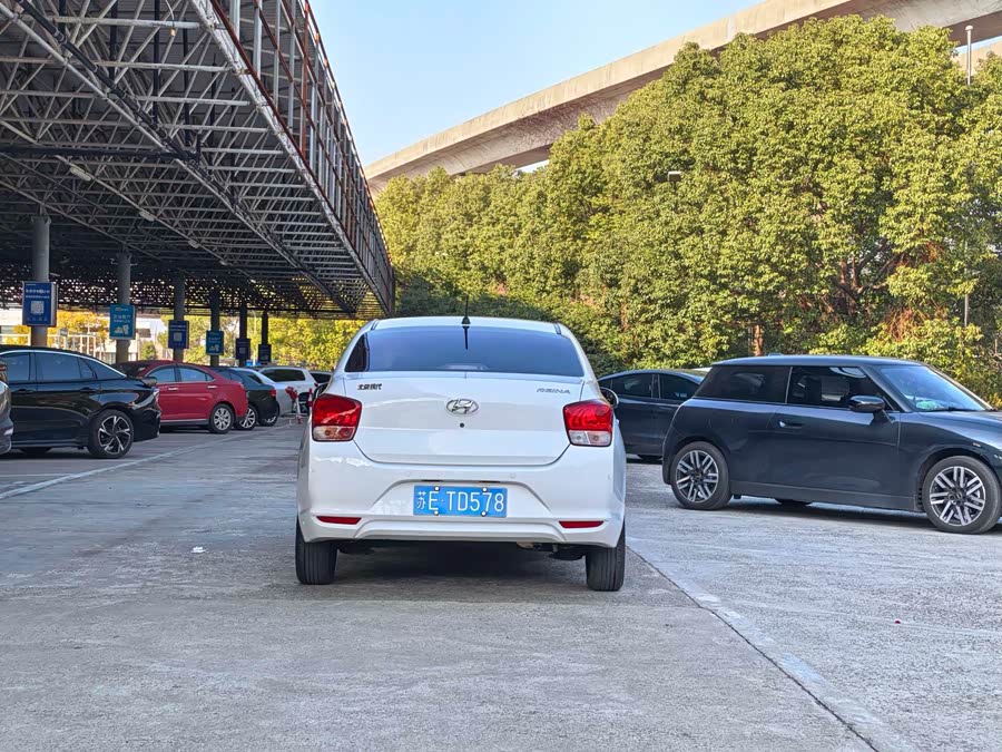 Hyundai Reina 2018 #6 Hyundai Reina 2018 car image #6