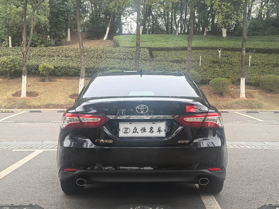 Toyota Camry 2022 immagine di auto #6