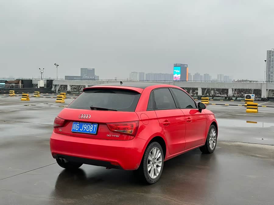 Audi A1 2015 car image #6