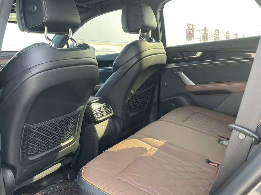 BYD Tang 2022 car image #6