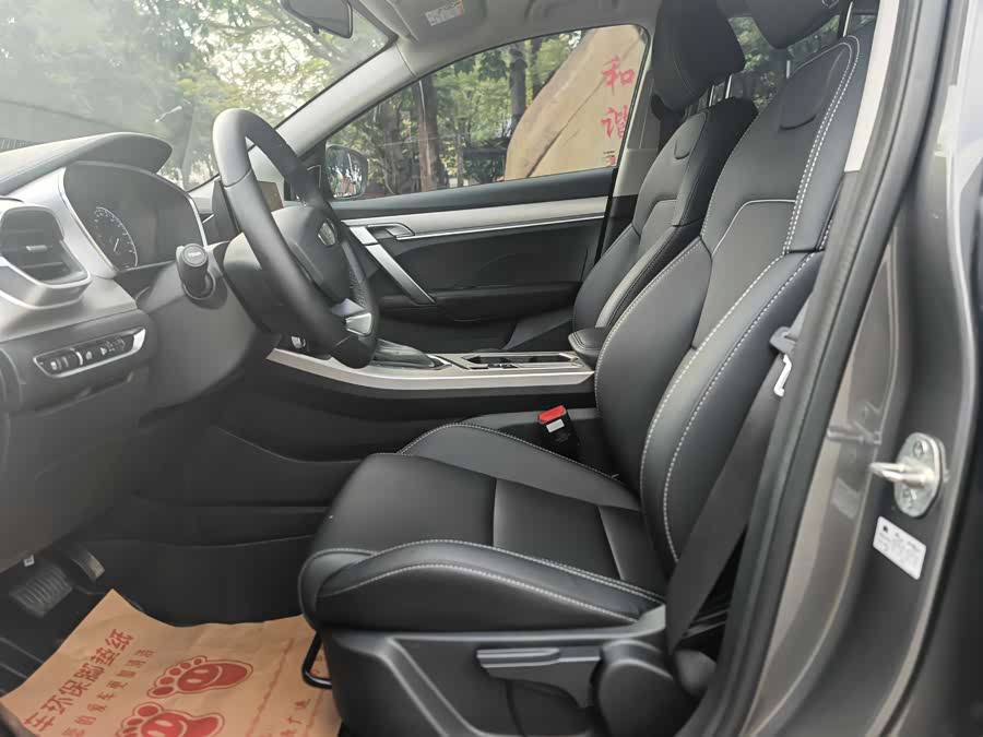 GEELY Coolray 2025 #6 GEELY Coolray 2025 car image #6