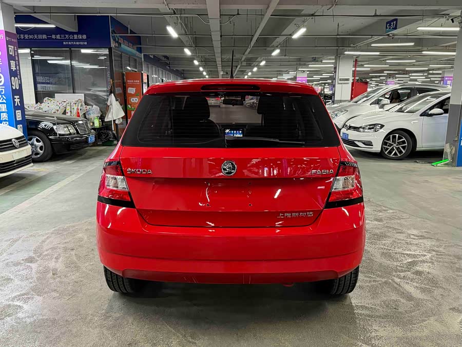 Skoda Fabia 2019 immagine di auto #6